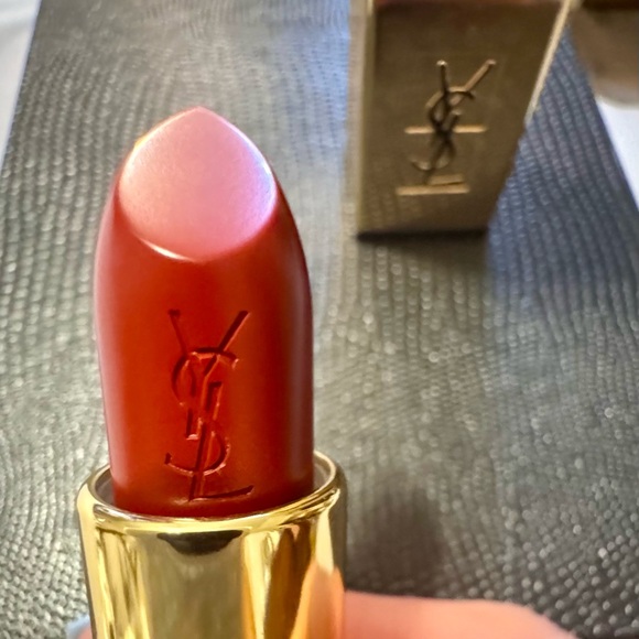 🆕 NWOB YSL PUR COUTURE 1966 Rouge Libre lipstick - Picture 3 of 5